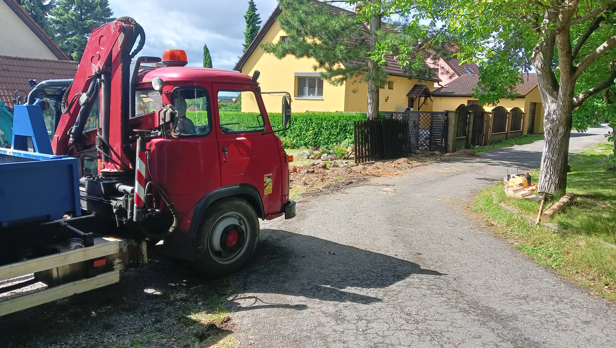 Výkopové a zemní práce Kladno, Beroun, Slaný Petr Lochovský (1)